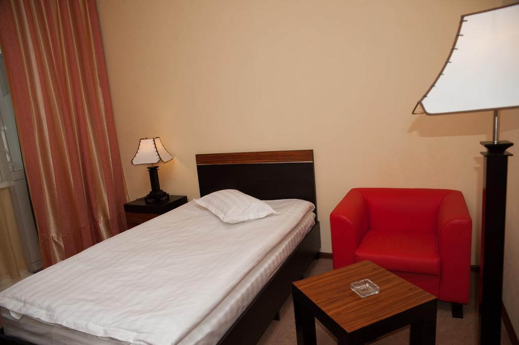 Hotel Artastana Zimmer foto